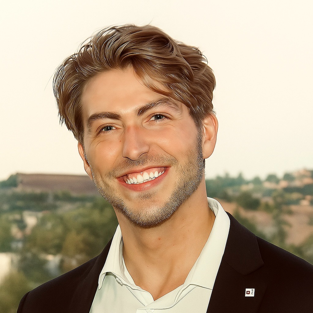 Nicholas Eischens